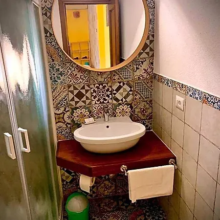 Hotel Residenze L'isola Surf House 4*
