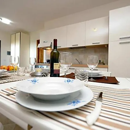 Residenze L'isola Surf House Aparthotel Palau