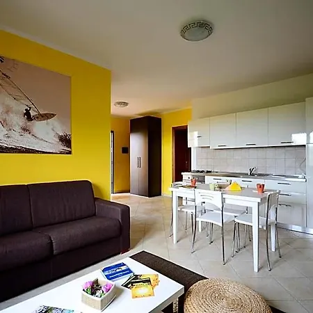 Residenze L'isola Surf House Apartahotel