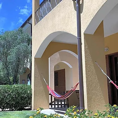 Residenze L'isola Surf House Hotel 4*