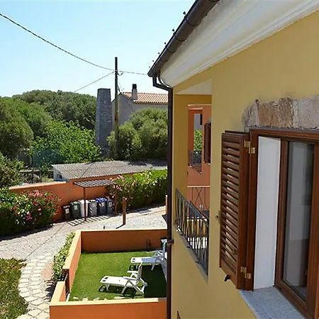 Residenze L'isola Surf House Hotel 4*