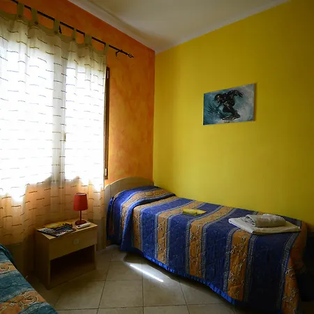 Residenze L'isola Surf House Hotel