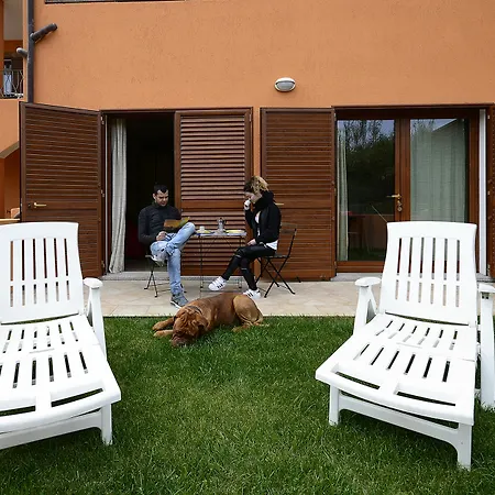 Residenze L'isola Surf House Hotel