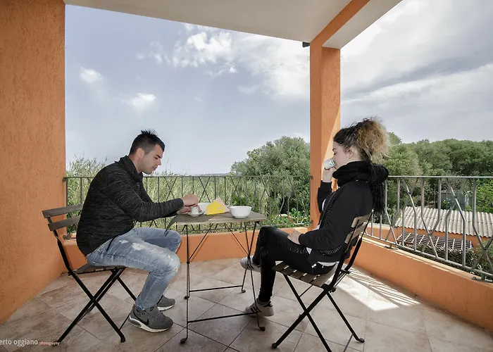 Hotel L'isola Surf House 4*